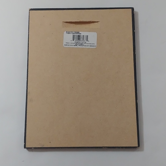 Wall Decorated - Picture 2 of 2